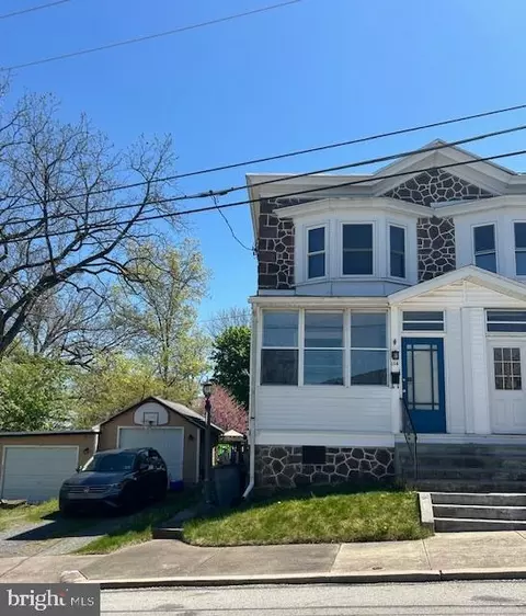 114 Broad St, Spring City, PA 19475