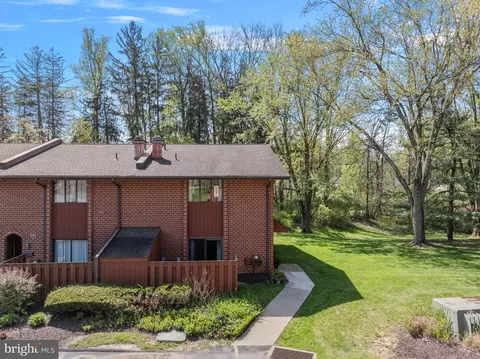 1606 Worthington Dr, Exton, PA 19341