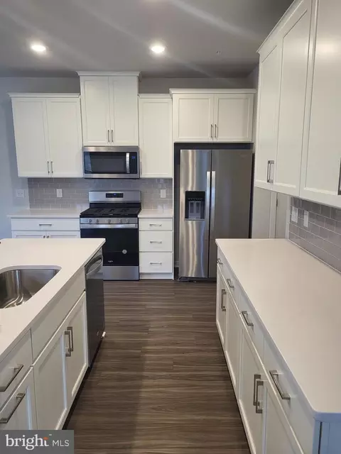66 Four Leaf Dr, Downingtown, PA 19335