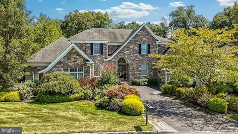 2168 Ferncroft Ln, Chester Springs, PA 19425