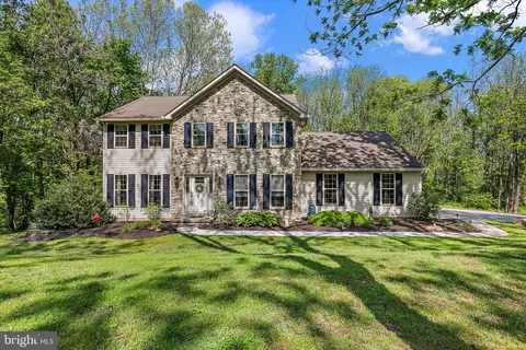 185 White Doe Dr, Lincoln University, PA 19352