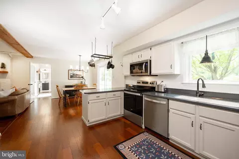 106 Manor Dr, Kennett Square, PA 19348 photo 9