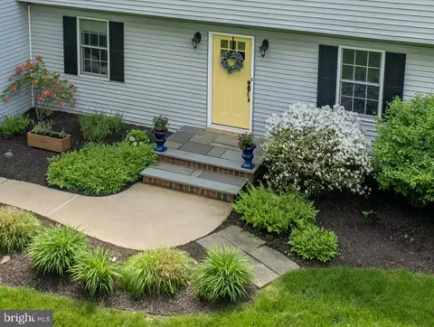 106 Manor Dr, Kennett Square, PA 19348 photo 4