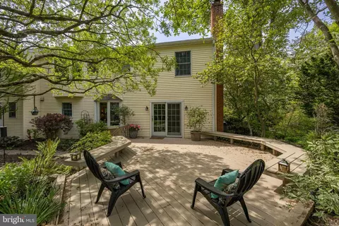 954 Greystone Dr, West Chester, PA 19380