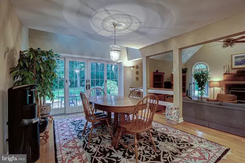 Dining - 30 Sapling Dr, Kennett Square, PA 19348 photo 4 of 5