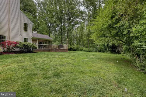Exterior - 30 Sapling Dr, Kennett Square, PA 19348 photo 8 of 11