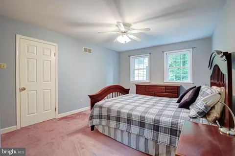 Bedroom - 30 Sapling Dr, Kennett Square, PA 19348 photo 5 of 8