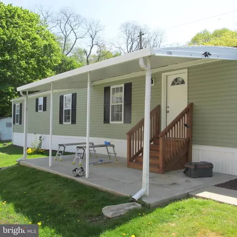 1168 Colony Dr, Coatesville, PA 19320