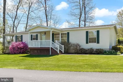 200 Brookview Ave, Coatesville, PA 19320