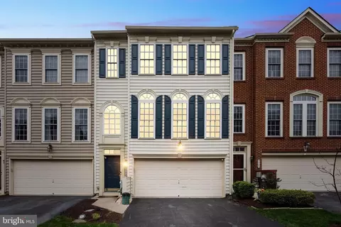 3304 Ellington Ln, Phoenixville, PA 19460