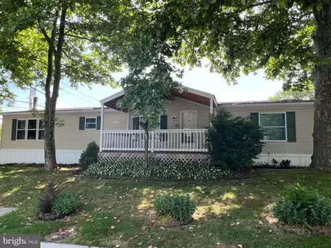 99 Village Dr, West Grove, PA 19390