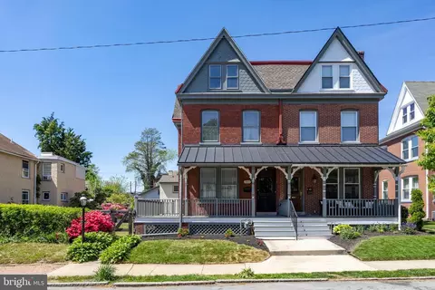 341 W Barnard St, West Chester, PA 19382