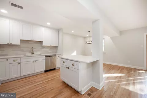 Entry Way - 202 Curtis Ct, Chesterbrook, PA 19087 photo 1 of 1