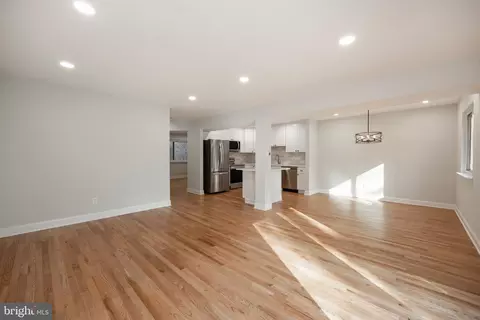 Living - 202 Curtis Ct, Chesterbrook, PA 19087 photo 5 of 5