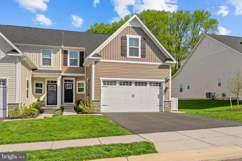 691 Thomas Penn Dr, West Grove, PA 19390