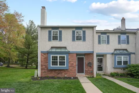 2801 Doris Ct, Phoenixville, PA 19460