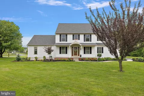 101 Hiview Dr, Nottingham, PA 19362