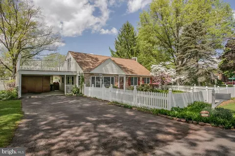 16 Carrigan Ave, Spring City, PA 19475