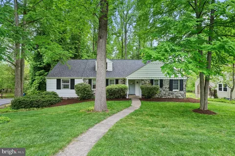 617 Hickory Ln, Berwyn, PA 19312