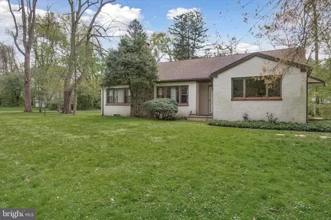 2 Rustic Ln, Malvern, PA 19355 photo 20