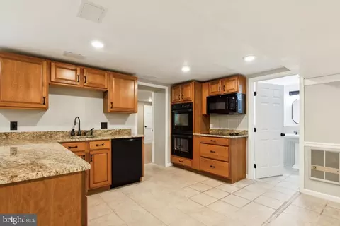 553 Tanglewood Ln, Devon, PA 19333 photo 42