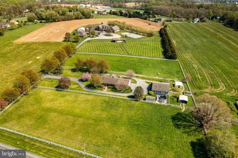10 Webster Ln, Oxford, PA 19363