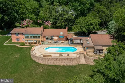 217 Downing Rd, Downingtown, PA 19335