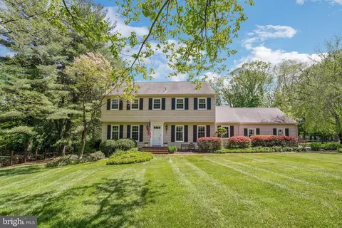 516 Susan Dr, West Chester, PA 19380