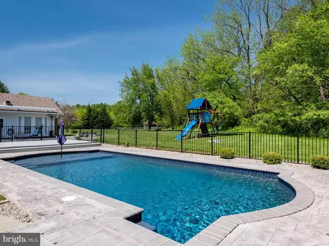 Exterior - 101 Stonepine Dr, Kennett Square, PA 19348 photo 10 of 11