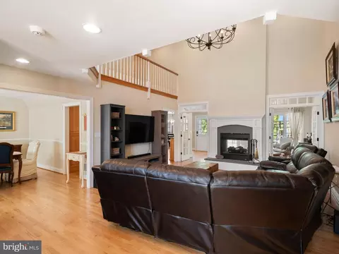 Living - 101 Stonepine Dr, Kennett Square, PA 19348 photo 4 of 5