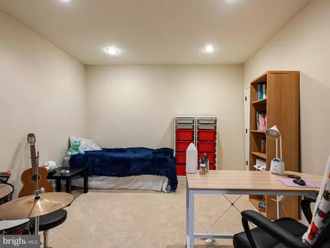 Bedroom - 101 Stonepine Dr, Kennett Square, PA 19348 photo 8 of 10