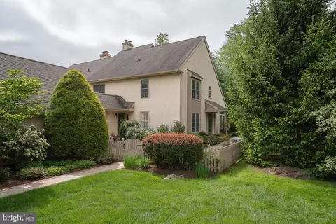 438 Waynesbrooke Rd, Berwyn, PA 19312