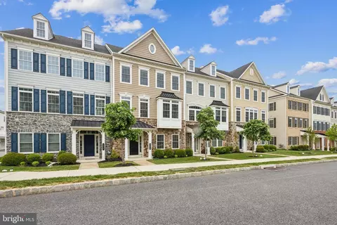 862 Stonecliffe Rd, Malvern, PA 19355