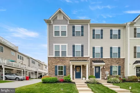 628 Cliff Ln, Malvern, PA 19355