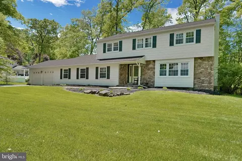 1517 Brian Dr, West Chester, PA 19380