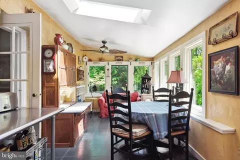 38 Old Lancaster Rd, Devon, PA 19333 photo 13