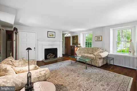 38 Old Lancaster Rd, Devon, PA 19333 photo 6