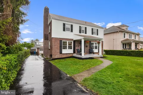 Exterior - 217 Dorset Rd, Devon, PA 19333 photo 2 of 4
