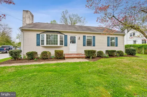 1232 E Strasburg Rd, West Chester, PA 19380
