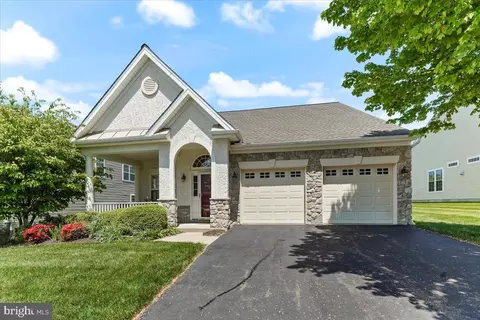 103 Reynolds Ln, West Grove, PA 19390