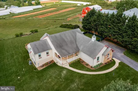 446 Little Elk Creek Rd, Lincoln University, PA 19352