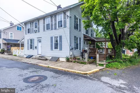 209 William St, Downingtown, PA 19335