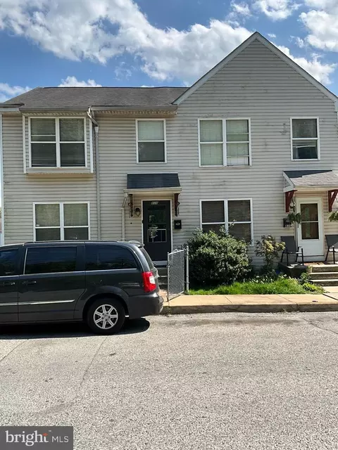 838 Poplar St, Coatesville, PA 19320