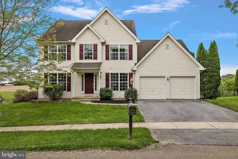 8 Gouge Blvd, West Grove, PA 19390