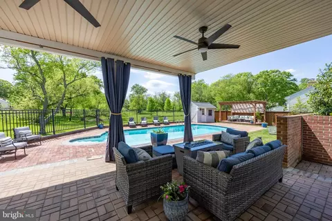 1401 Grand Oak Ln, West Chester, PA 19380
