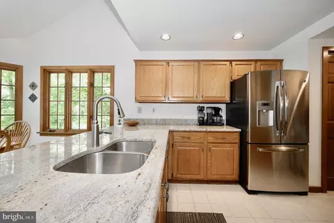 573 W Valley Rd, Wayne, PA 19087 photo 10