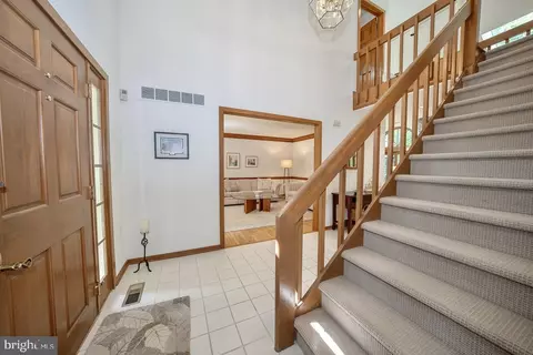 573 W Valley Rd, Wayne, PA 19087 photo 4