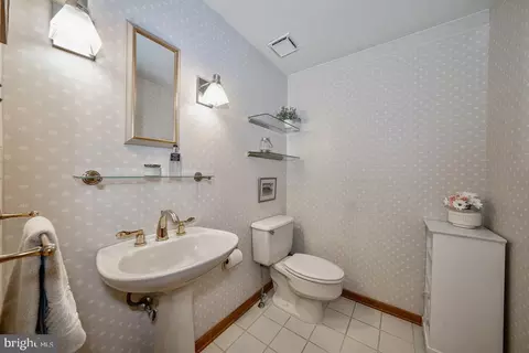 573 W Valley Rd, Wayne, PA 19087 photo 18