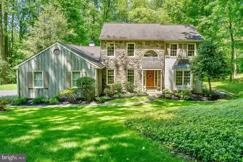 573 W Valley Rd, Wayne, PA 19087 photo 2