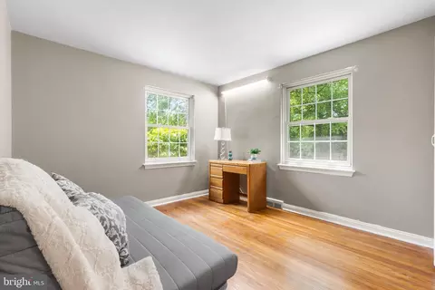 Bedroom - 414 W Valley Rd, Wayne, PA 19087 photo 2 of 3